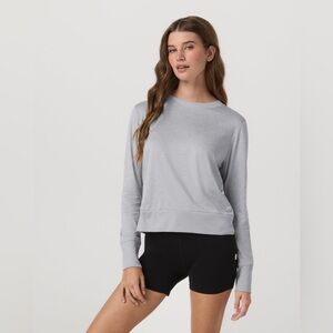 Vuori Daydream Crew in Light Heather Grey